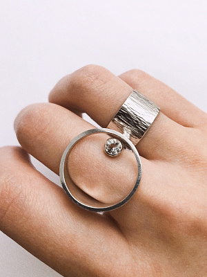 Серебряное кольцо круг с горным хрусталем